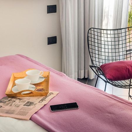 Foyer Rooms & Suites Affittacamere 卡利亚里 外观 照片