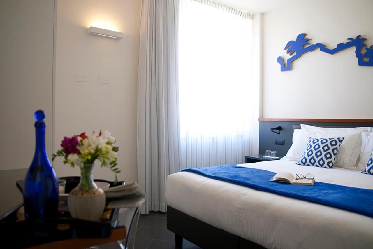 Foyer Rooms & Suites Affittacamere 卡利亚里 外观 照片