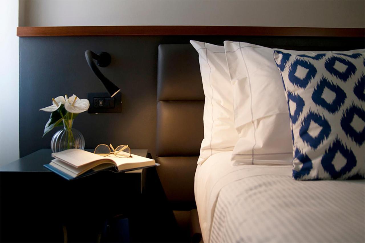 Foyer Rooms & Suites Affittacamere 卡利亚里 外观 照片