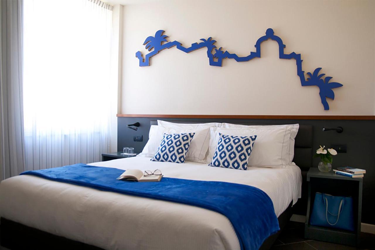 Foyer Rooms & Suites Affittacamere 卡利亚里 外观 照片